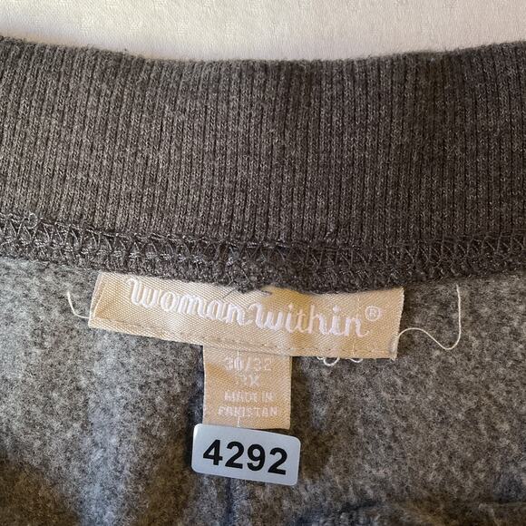 Woman Within Women Pants 3X Gray Sweatpants Fleece Button Pockets 22" Inseam - Picture 2 of 11